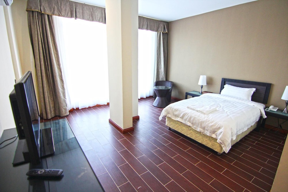 Putatan Platinum Hotel 12/31