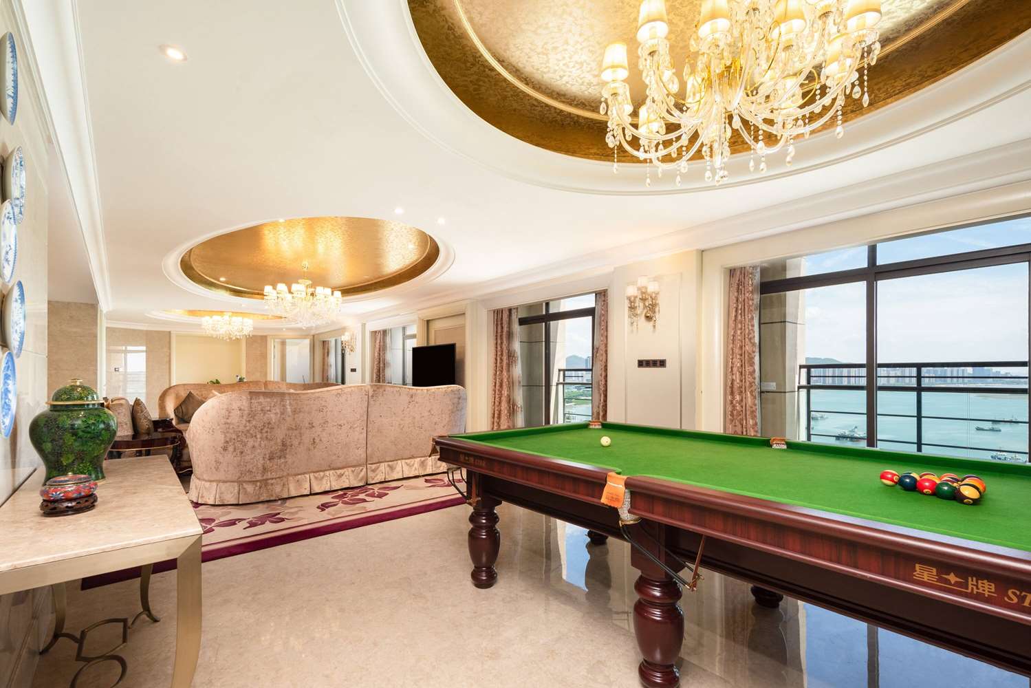 WYNDHAM GRAND XIAMEN HAICANG 24/50