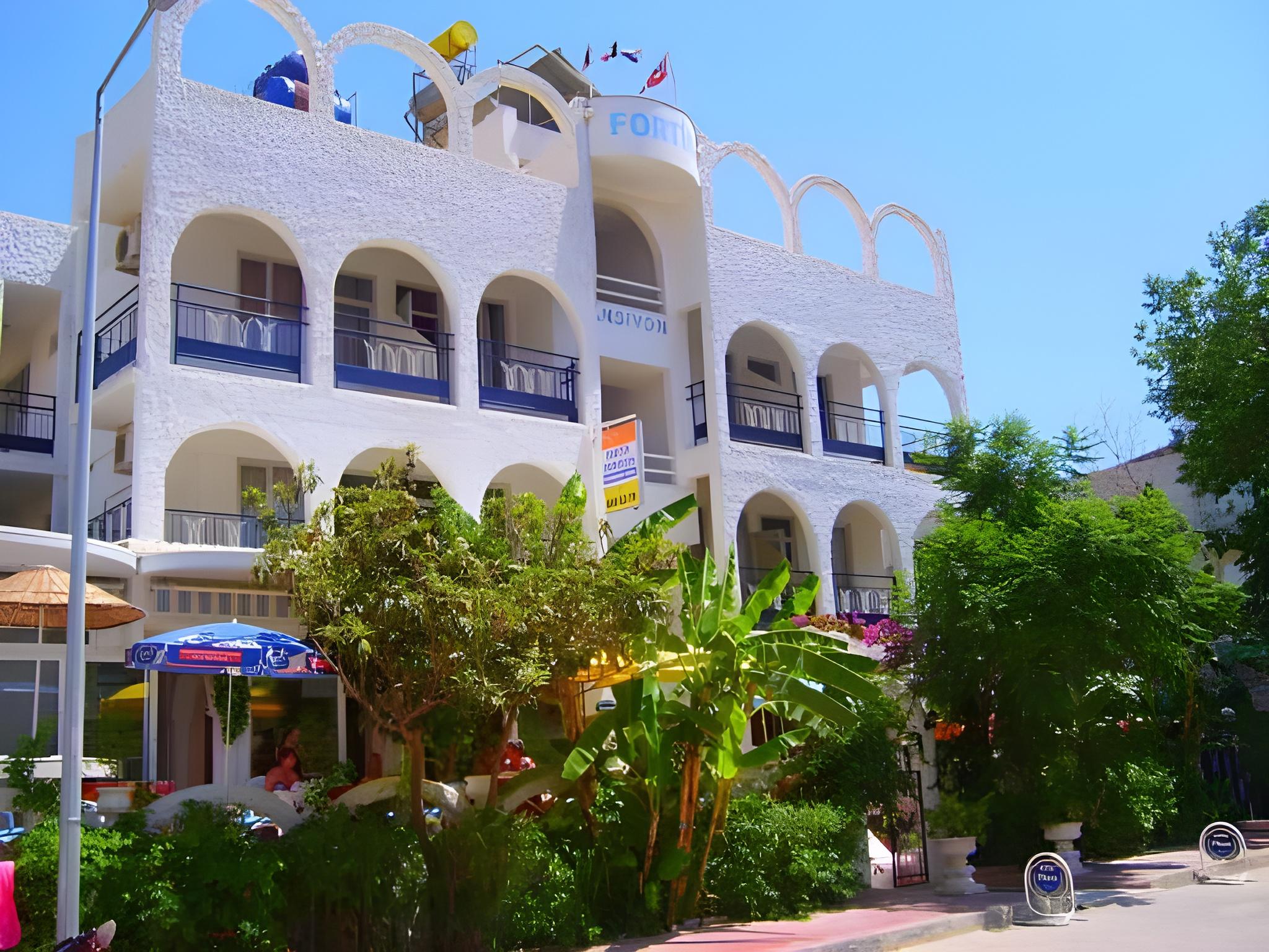 Fortin Hotel 4/47