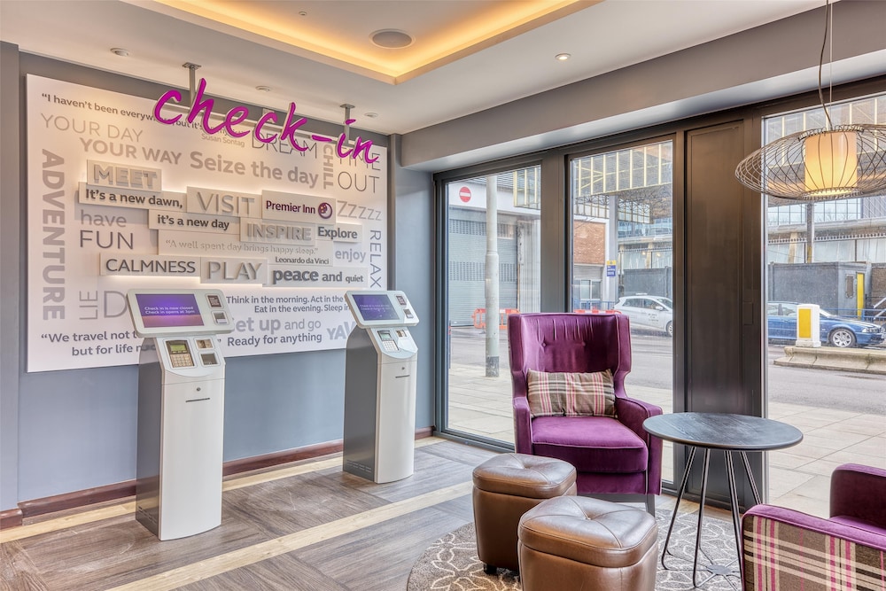 Premier Inn London Uxbridge Town Centre 28/44