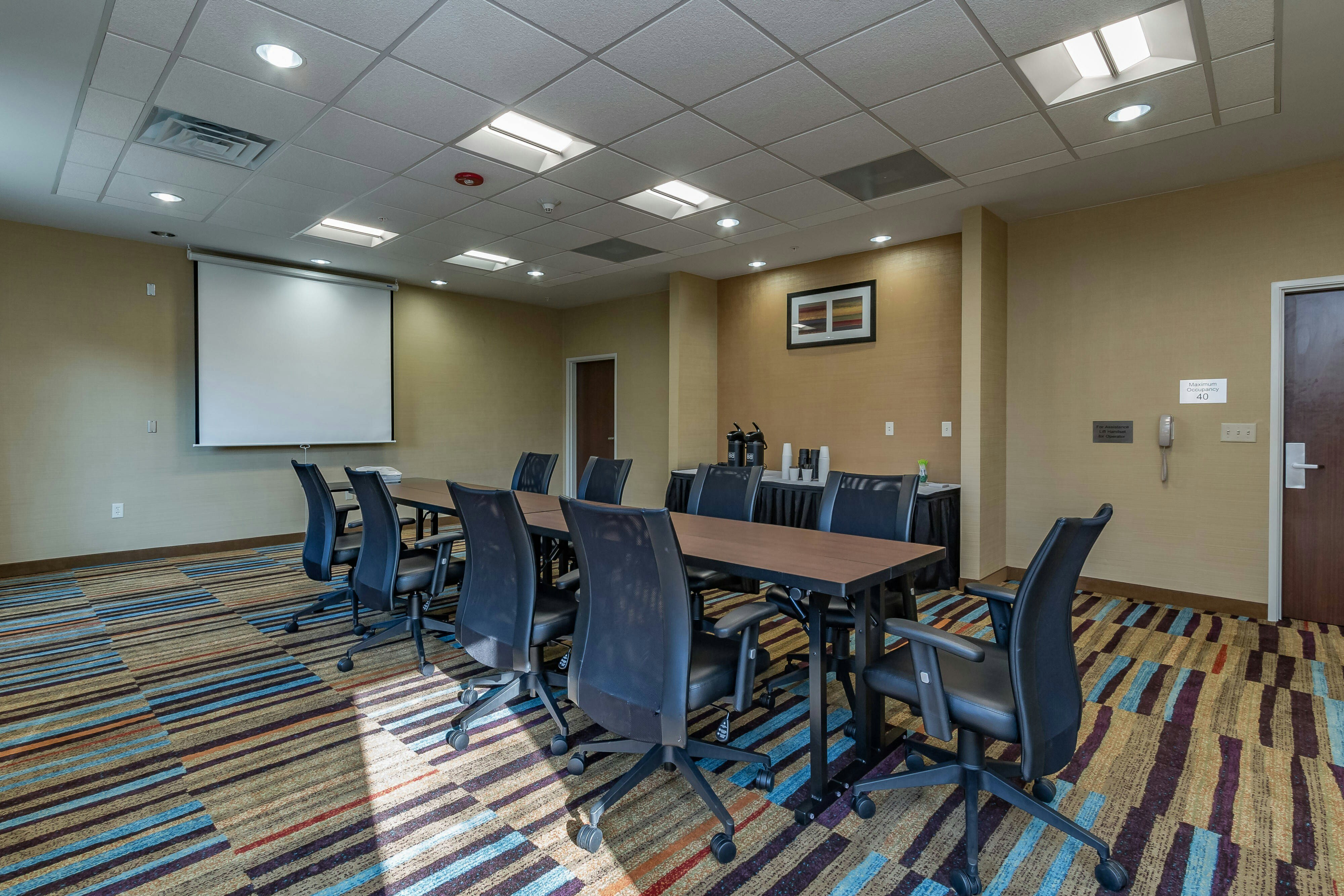 Fairfield Inn And Suites By Marriott Elkhart 16/19