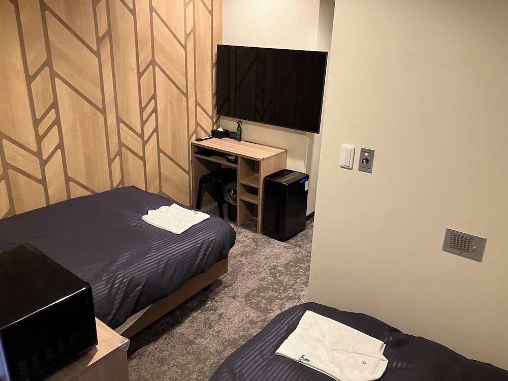 Hotel Livemax BUDGET miharaekimae 23/50