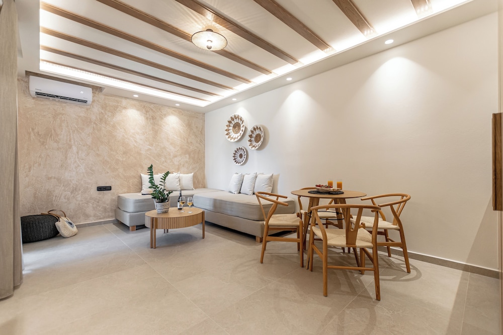 Perla Hotel 54/73