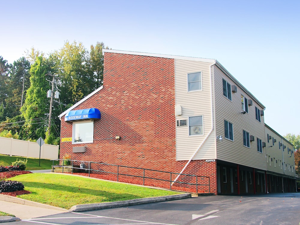 Rodeway Inn State College 36/40