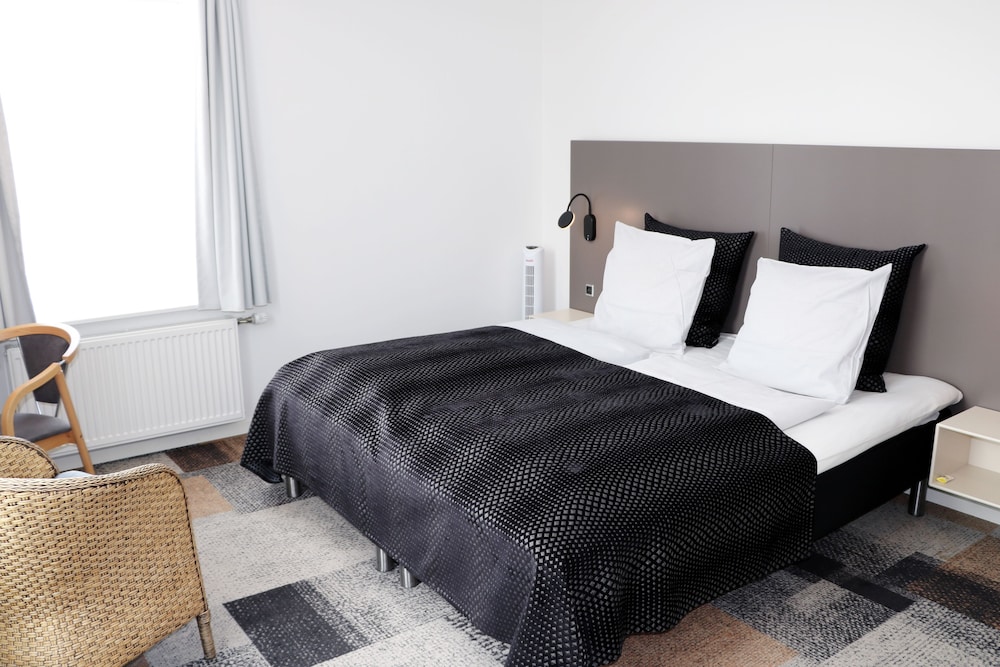 Hotel Skivehus 16/50