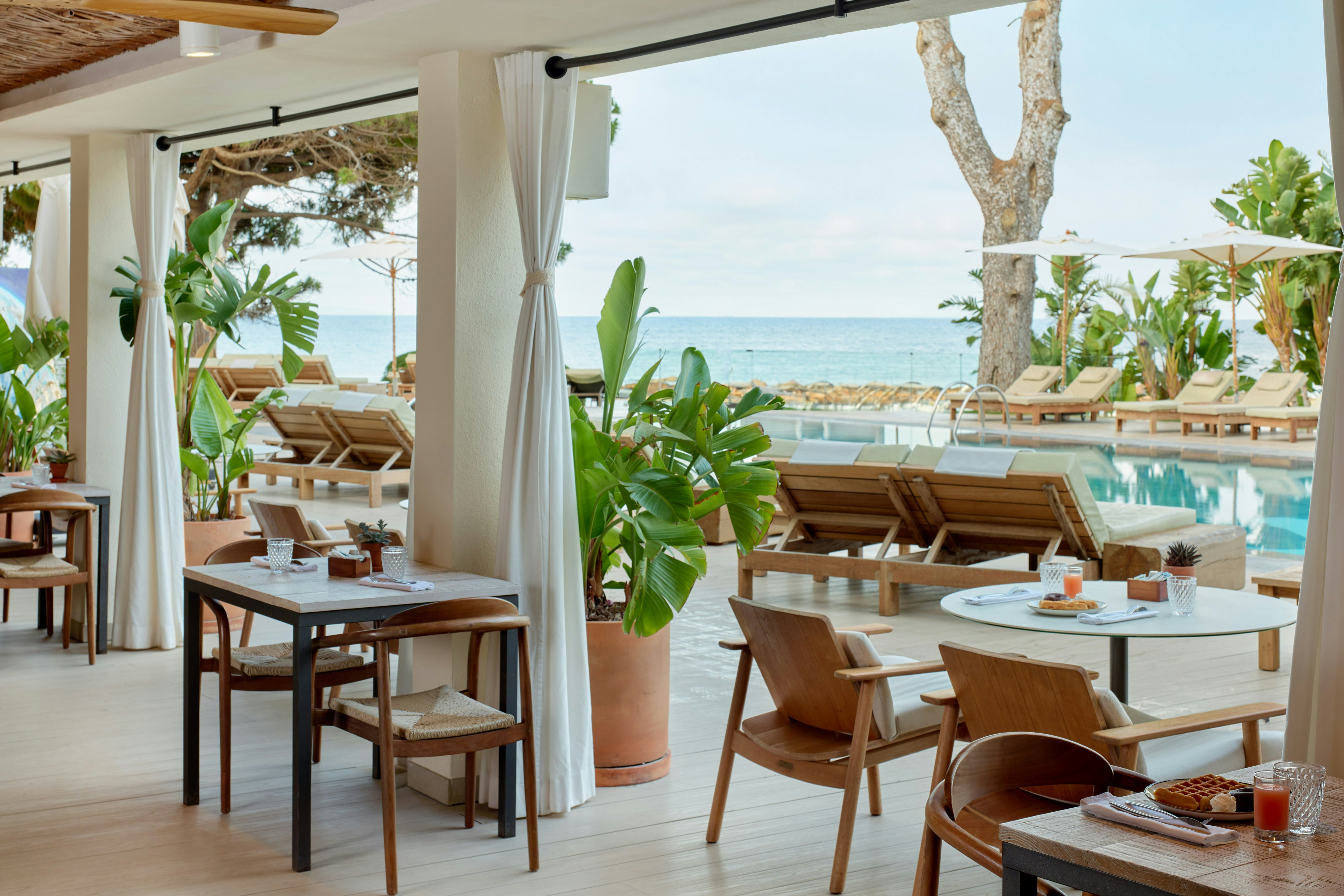 ME Ibiza - The Leading Hotels of The World 61/80