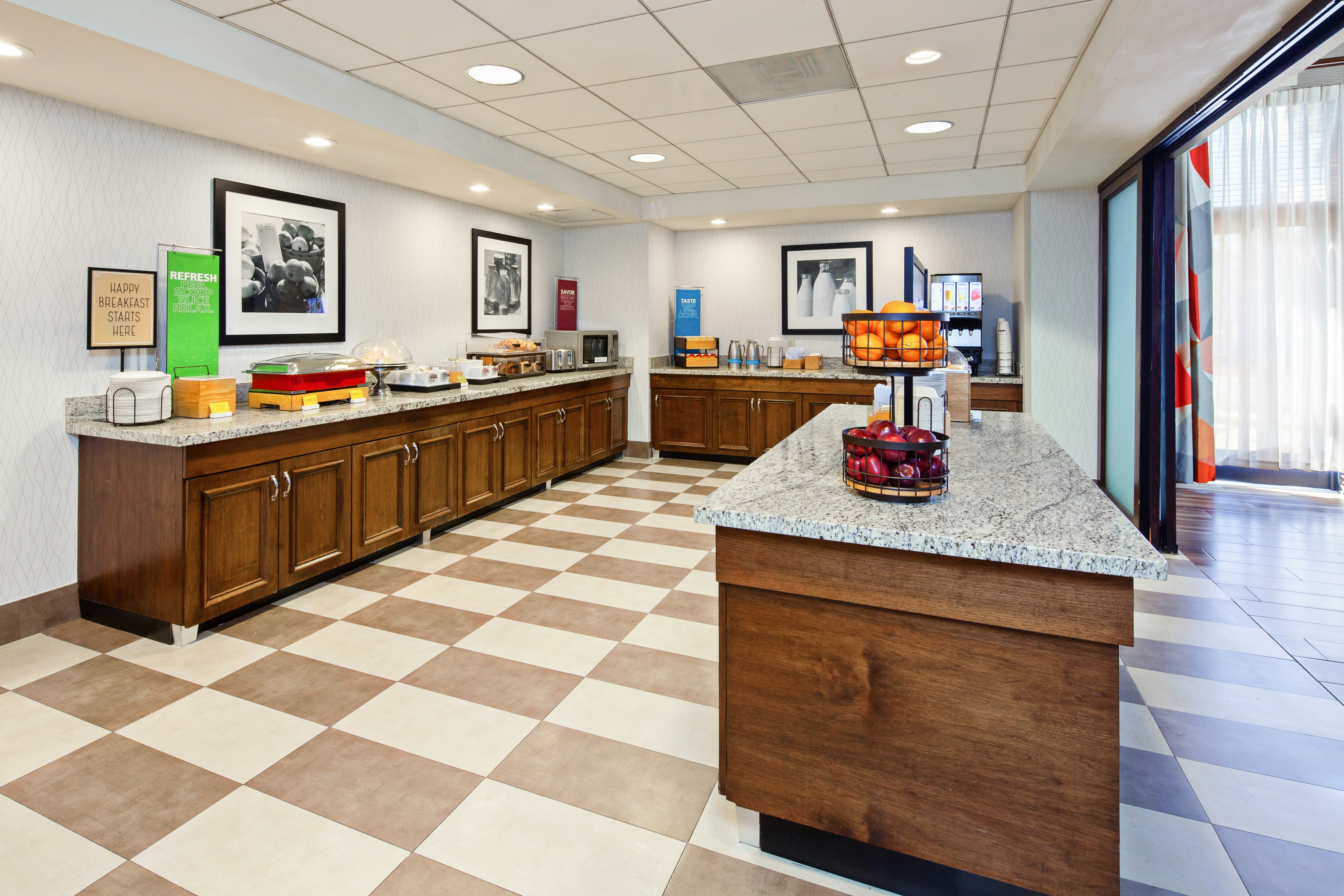 Hampton Inn & Suites Chino Hills 8/34