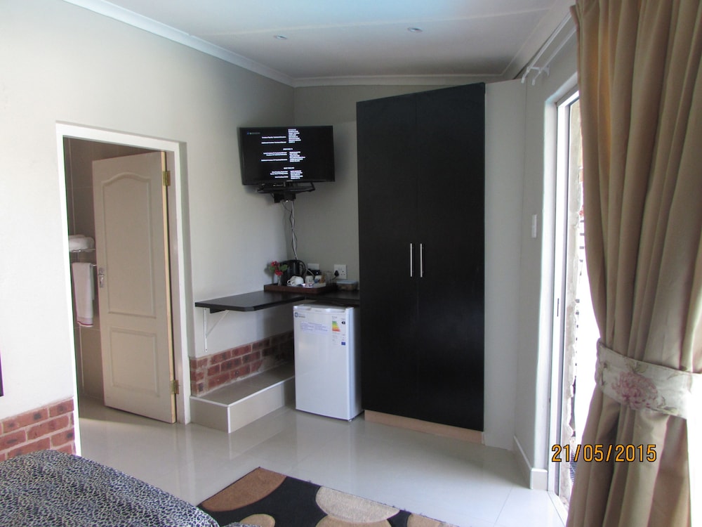 Matt's Rest B&B And Self Catering 50/50