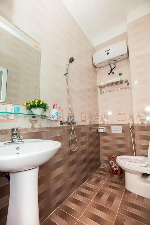 Dang Quang Guesthouse 45/46