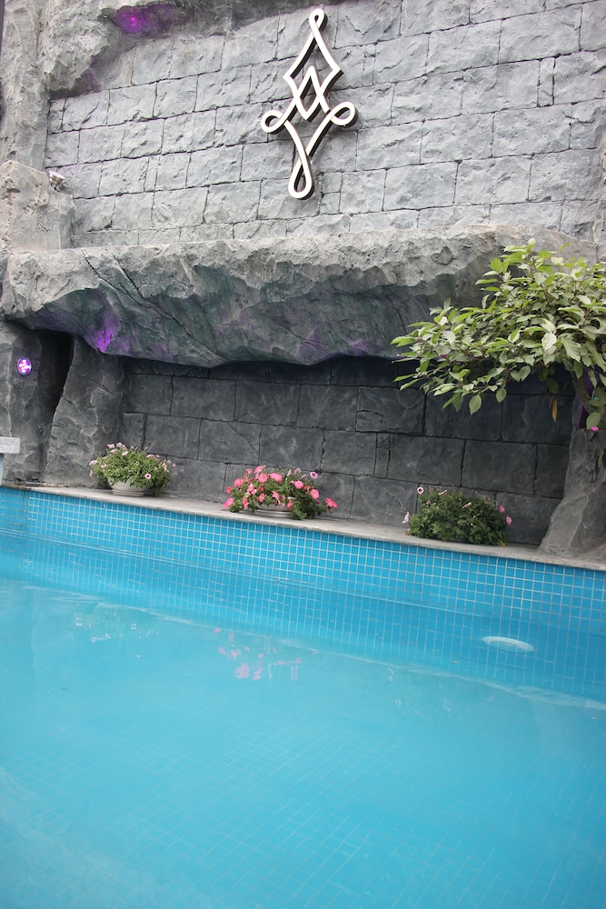 Rue de L amour Boutique Hotel 45/50