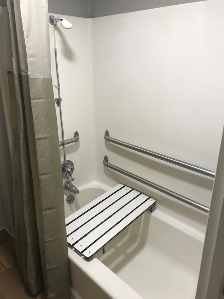 Motel6 Troutville, VA 53/54