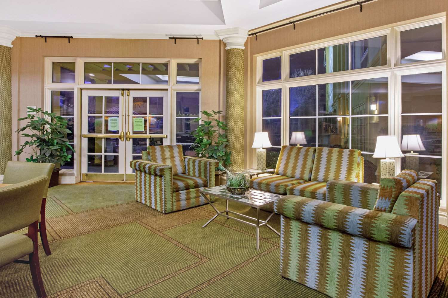 La Quinta Inn Suites Winston Salem 44/64