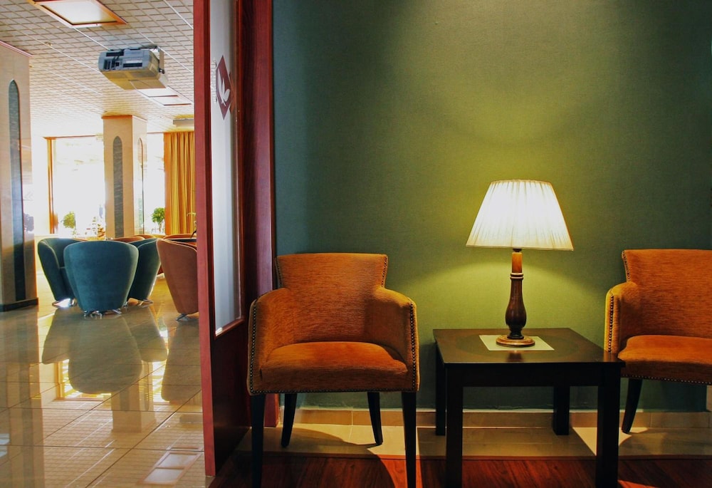 LYDIA HOTEL 49/82