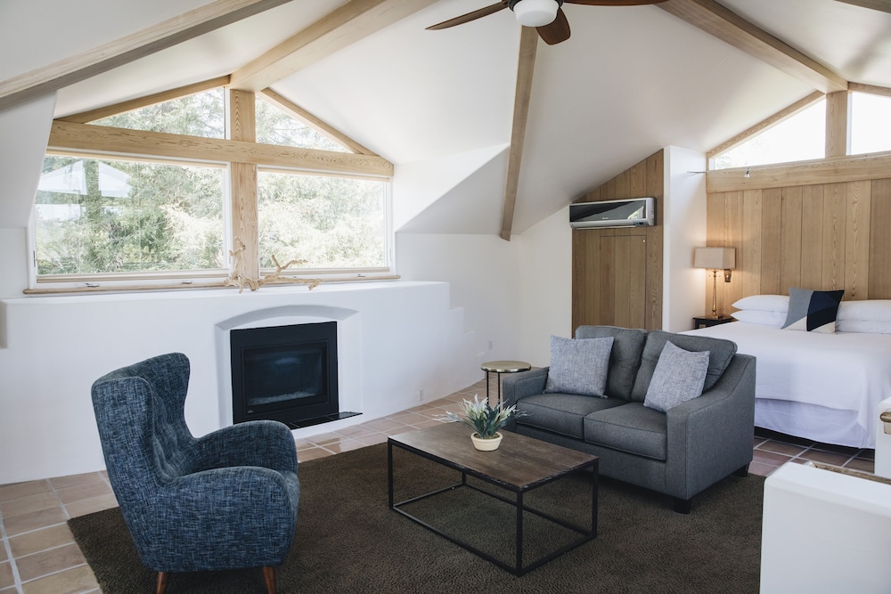 Cottage Inn & Spa 28/72
