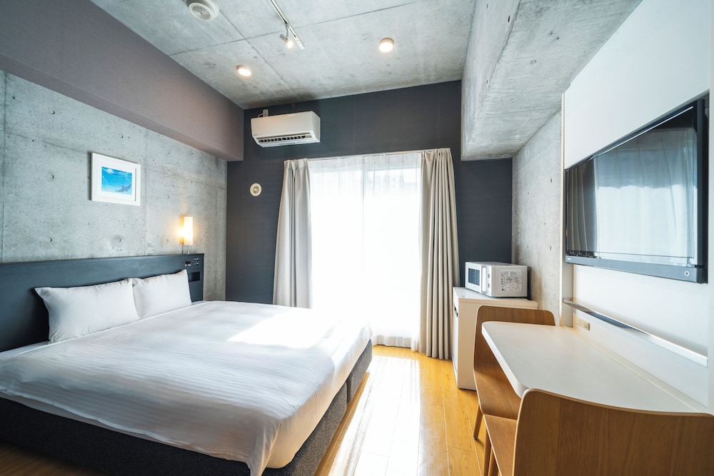 Premium, Queen Bed, New Building