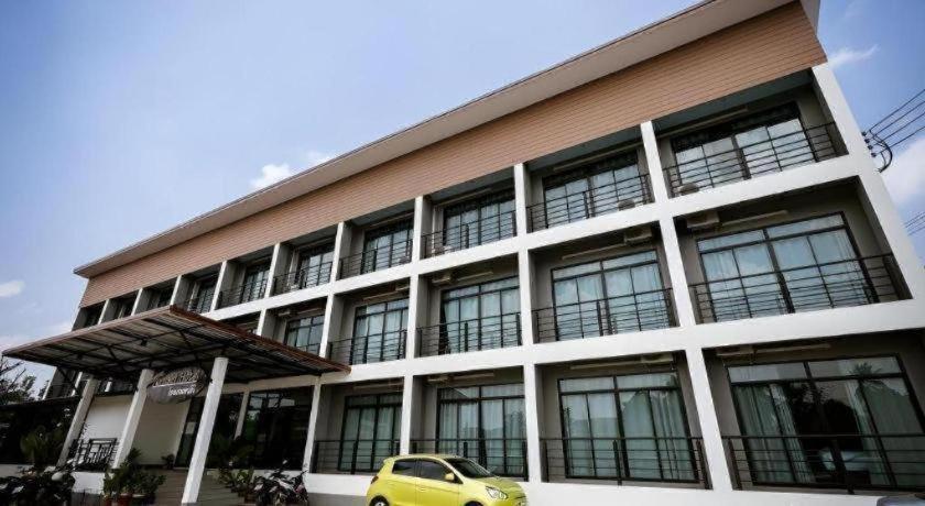 Pornsiri Hotel Sisaket 1/35
