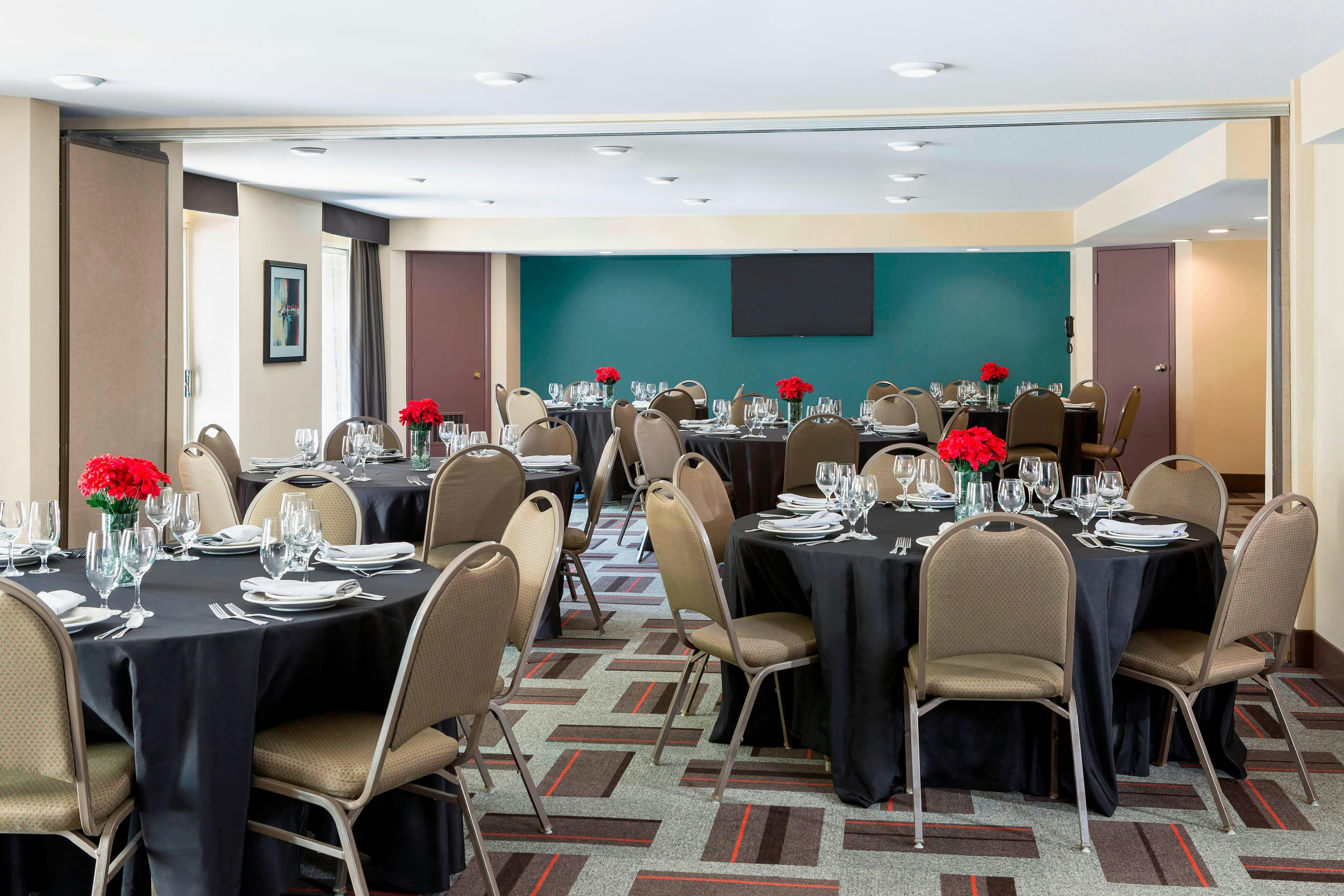 Four Points By Sheraton Buffalo Grove 20/27