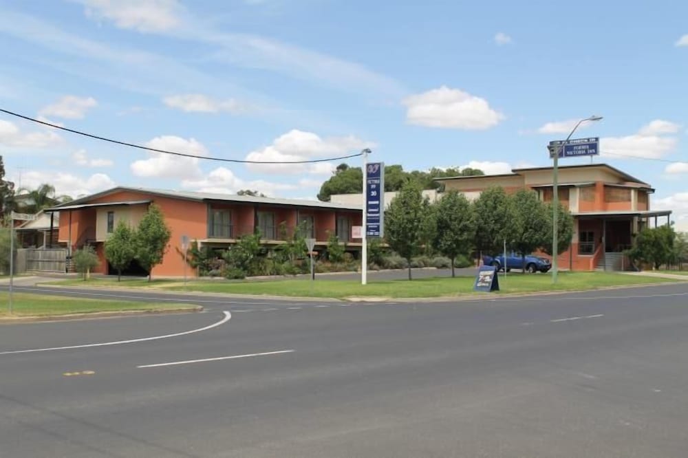 Forbes Victoria Inn 39/55
