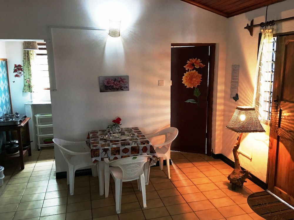 Tradewinds Lodge 24/48