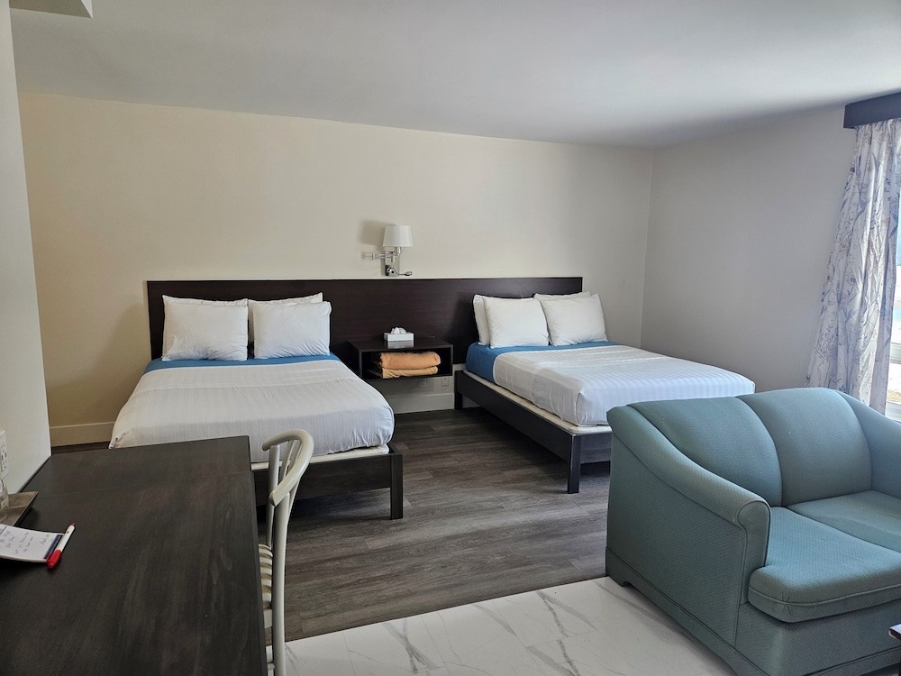 Leelas Villa Inn Flesherton 15/28