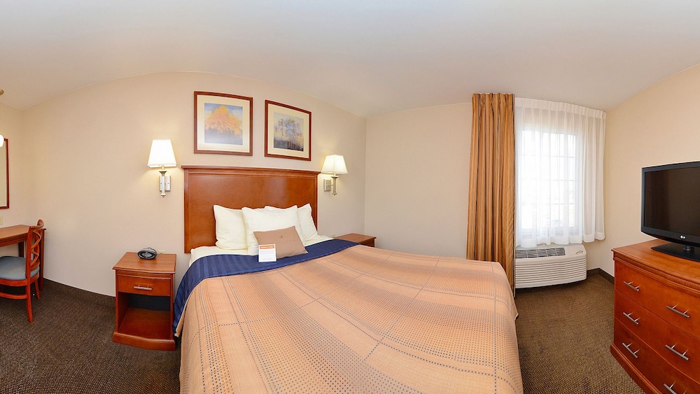 Candlewood Suites Chambersburg 21/63