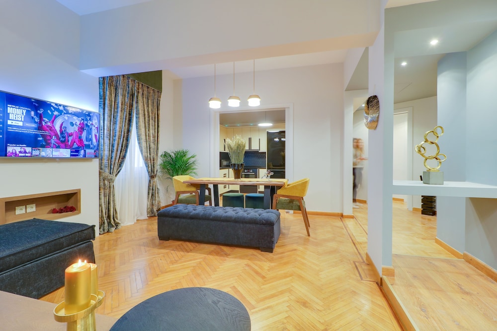 AthiNN Residence 38/50