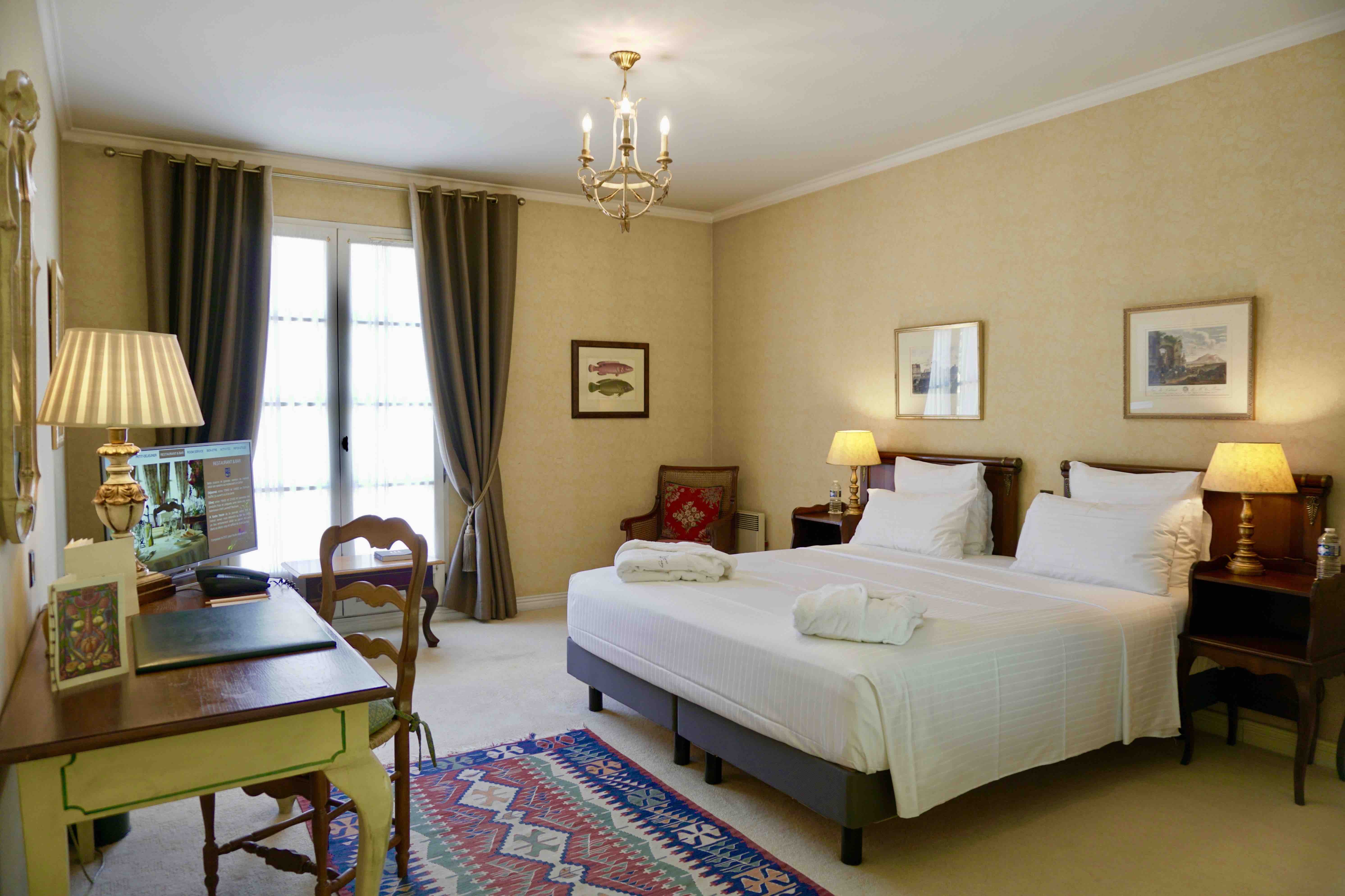 LE MANOIR DE GRESSY 4/21