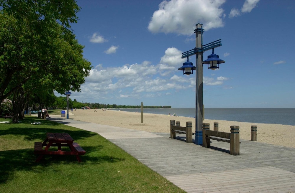 Lakeview Gimli Resort 33/36