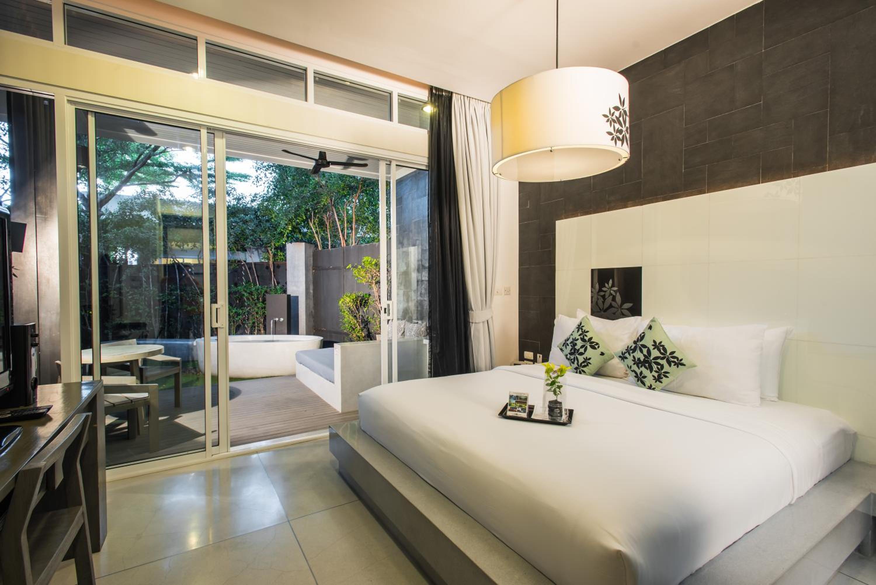 Luxury, Suite, Private Garden
