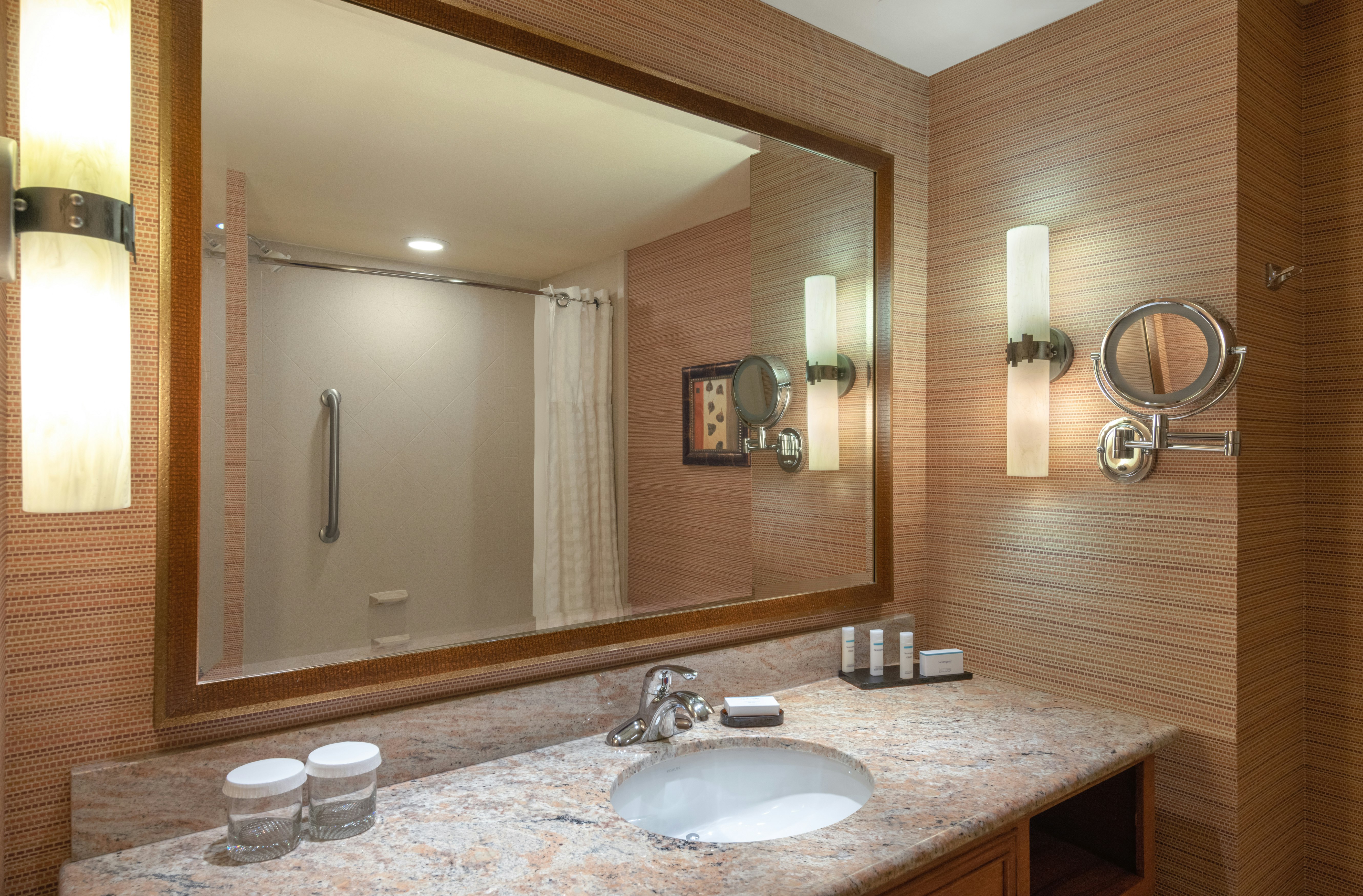 جناح بريميوم بسريرين كوين، Embassy Suites by Hilton Loveland Hotel Conference Center and Spa 2/3