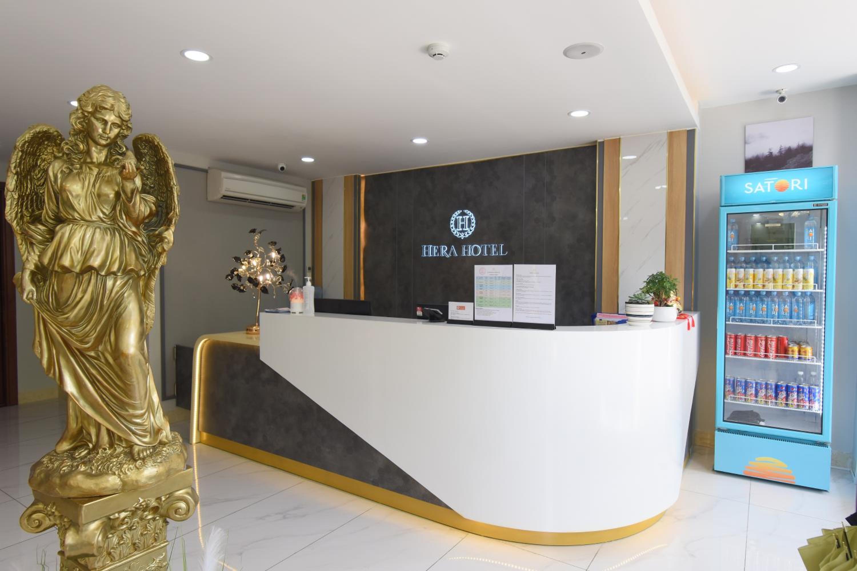 HERA HOTEL 8/36
