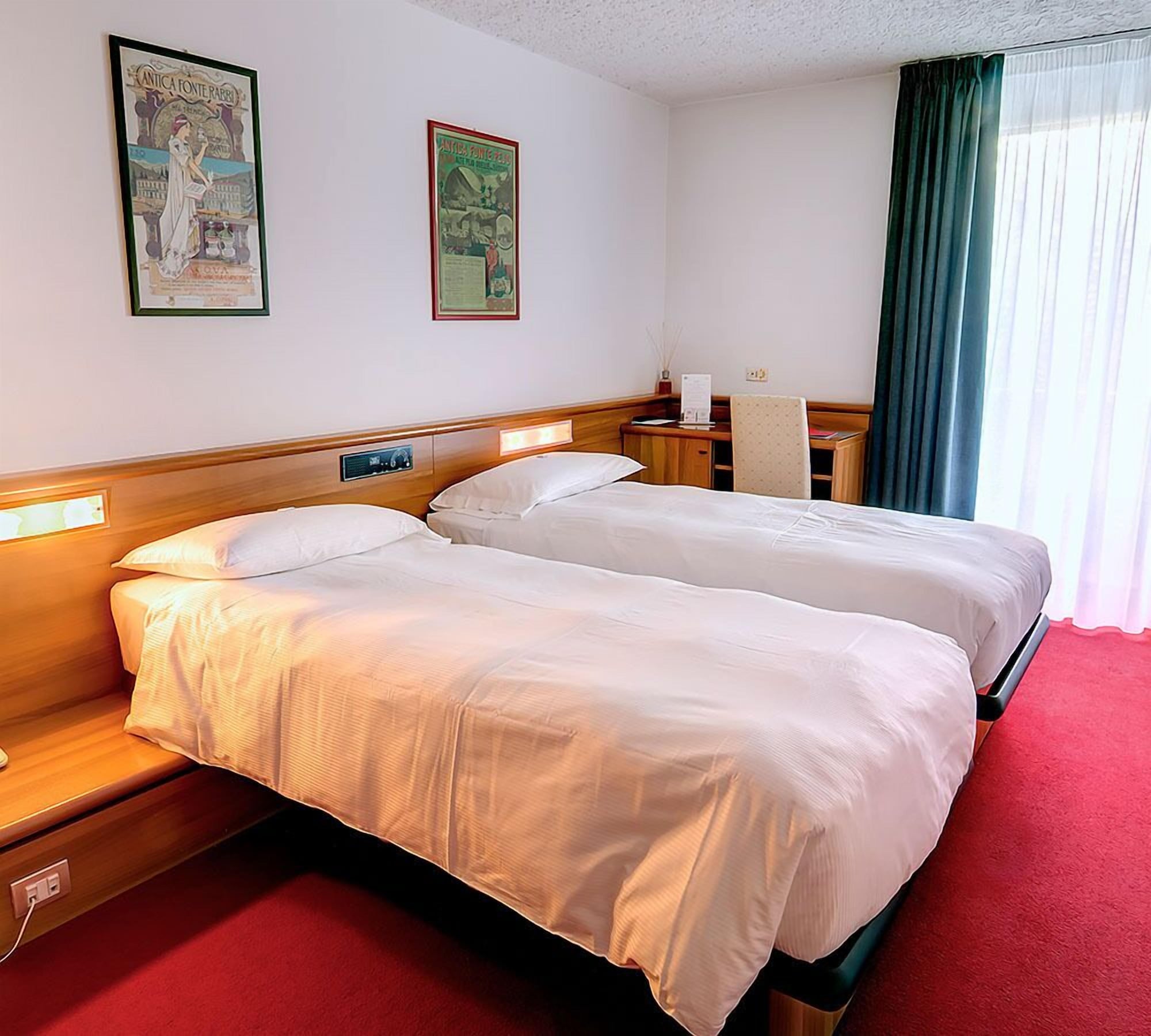 STANDARD, DOUBLE BED