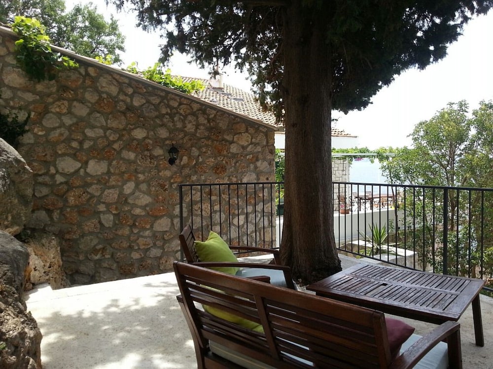 Apartments Villa Mirjana 8/75