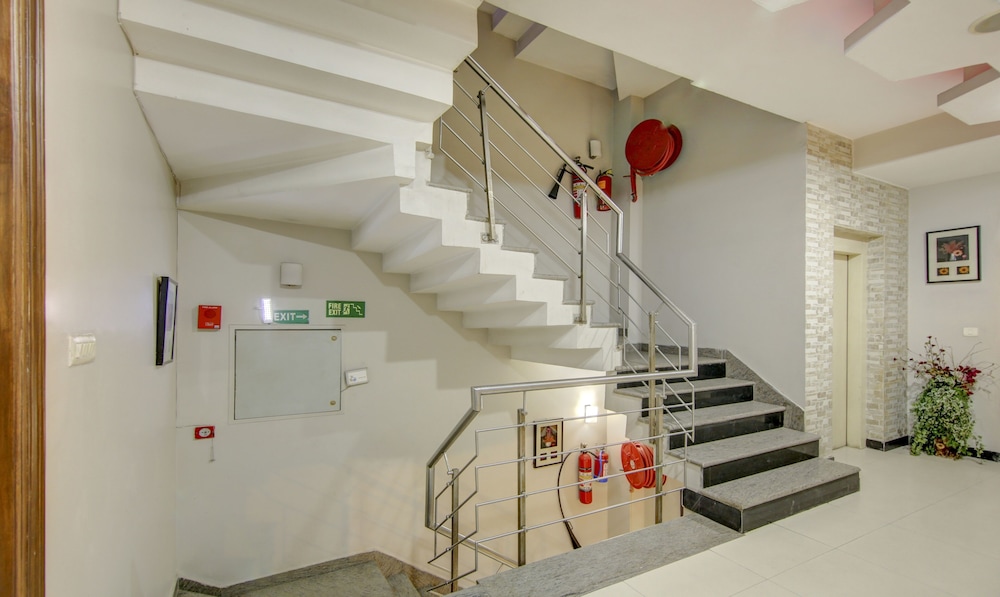 Rockwell Plaza 13/38