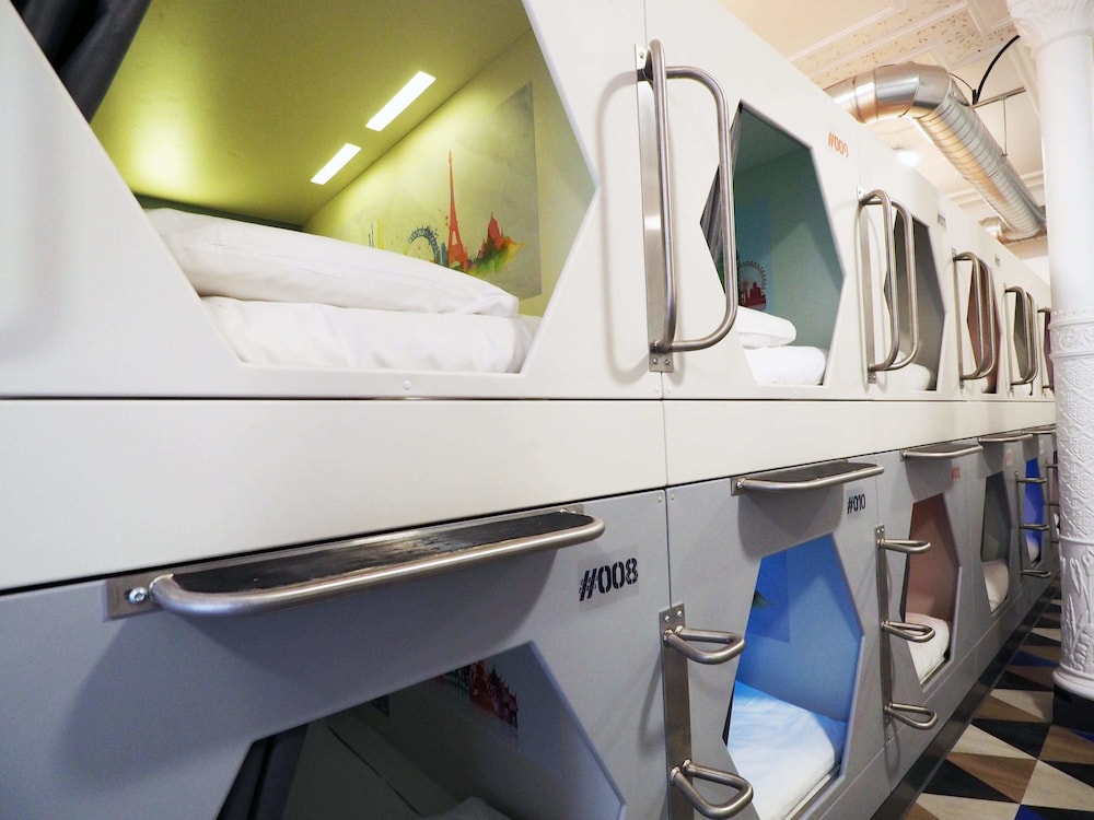 St Christophers Inn Village London Bridge Hostel Ex Hostel St Christophers Village 62/74