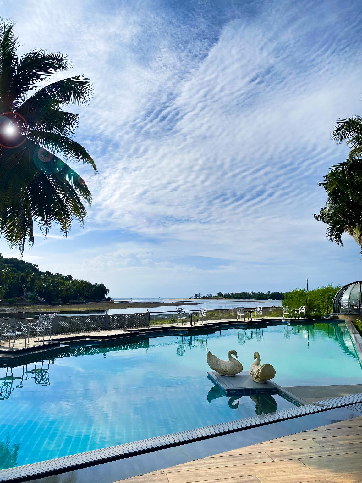 FENICIA RIVERSIDE RESORT 36/42
