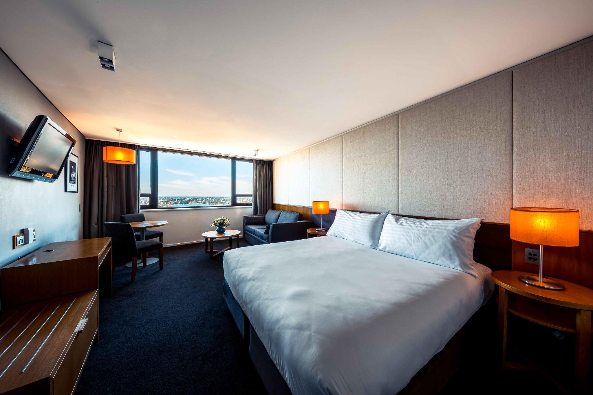 Deluxe, Bay View