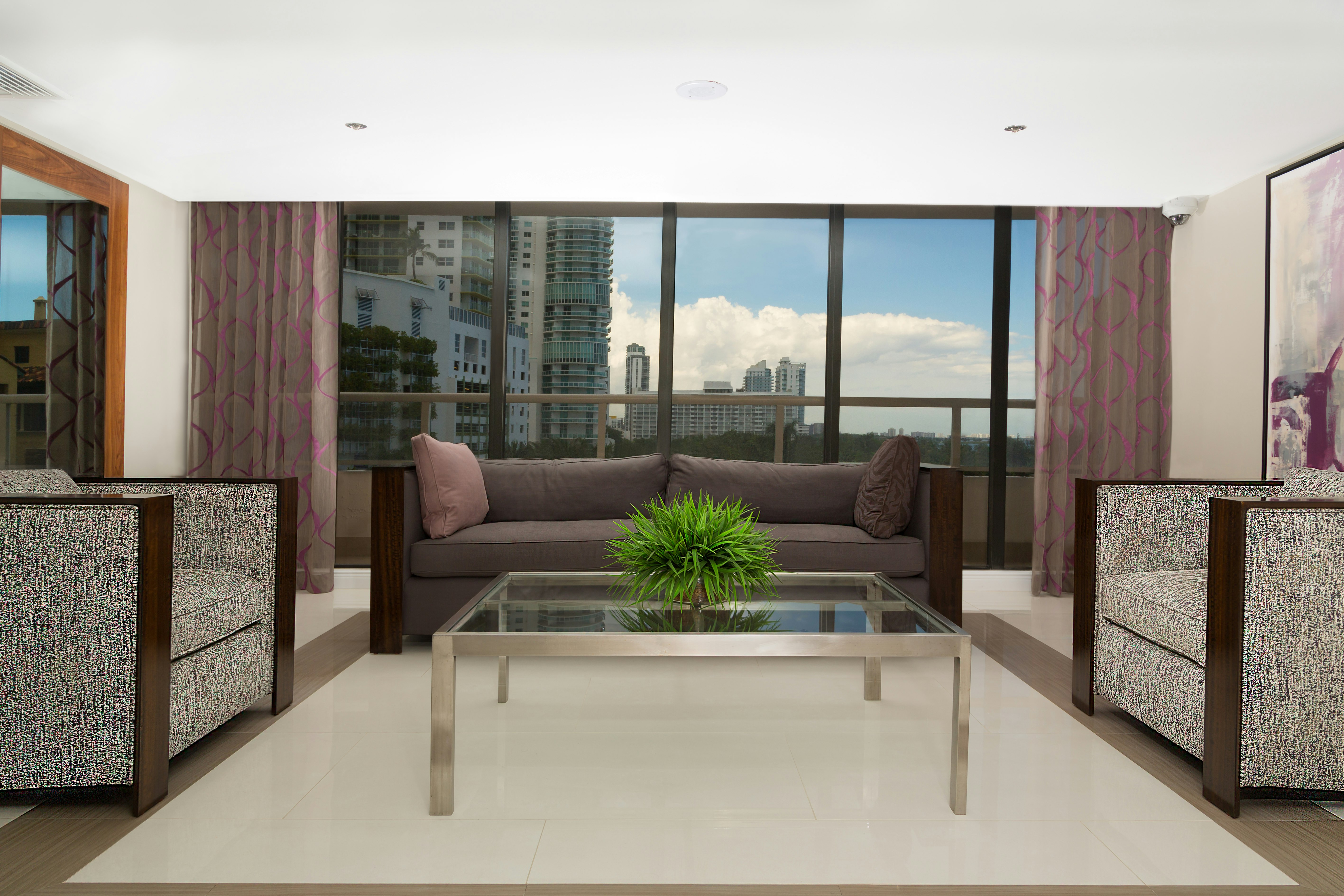 Doubletree By Hilton Grand Hotel Biscayne Bay 32/67