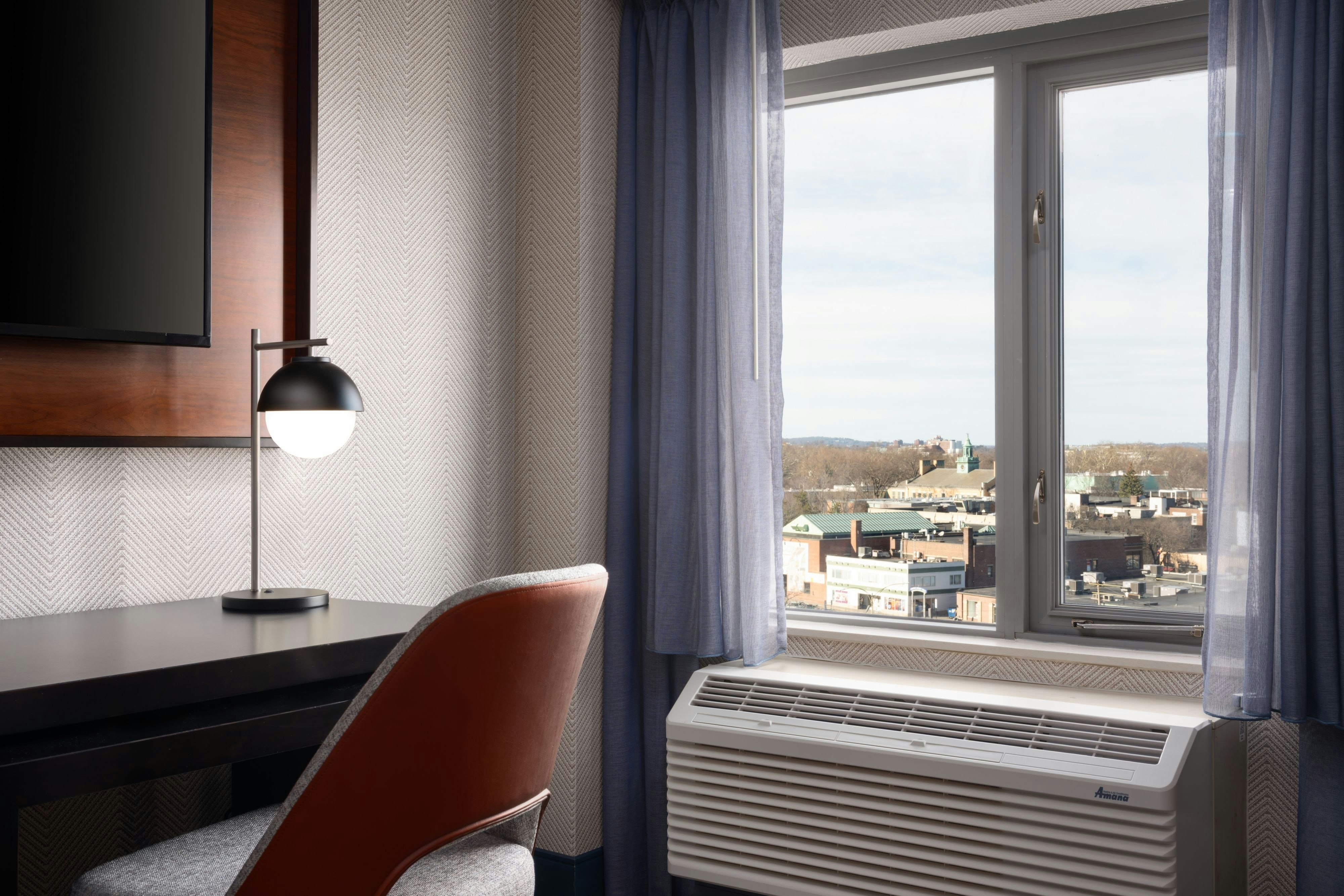 Courtyard By Marriott Boston Brookline 6/17