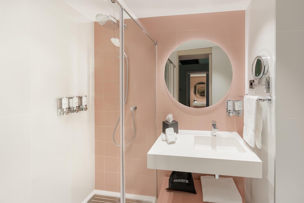 Hampton by Hilton Alicante Airport 40/42