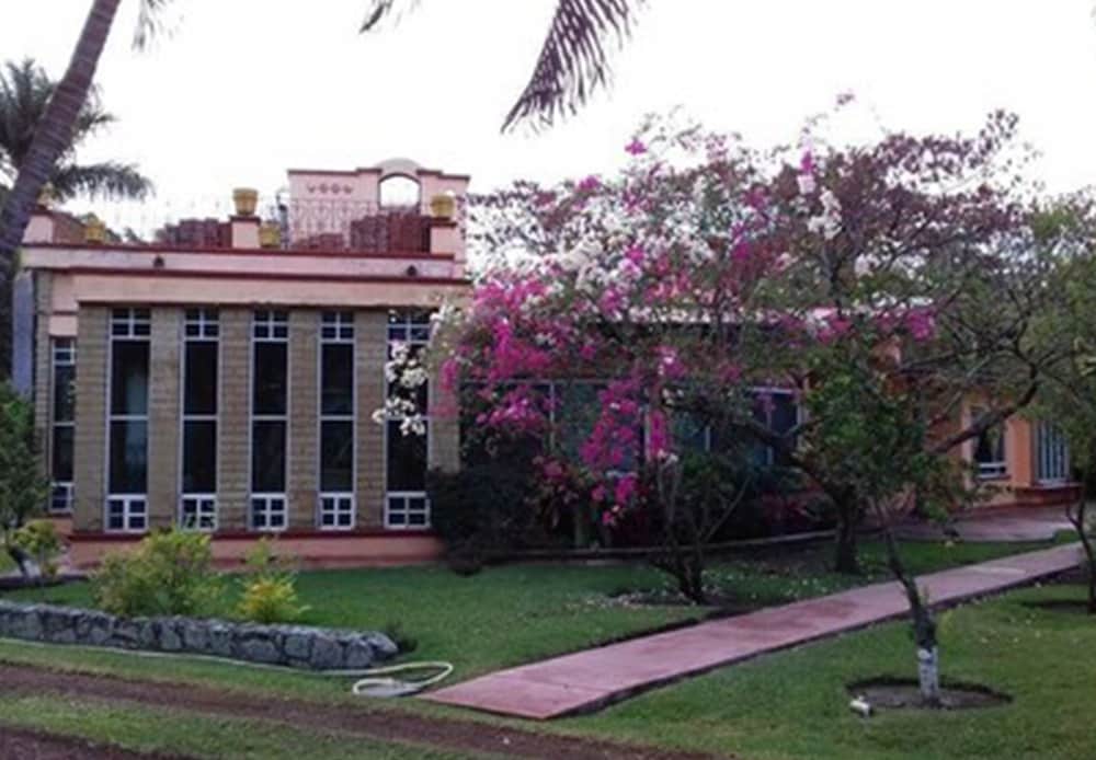 Hotel Quinta Moctezuma 52/60