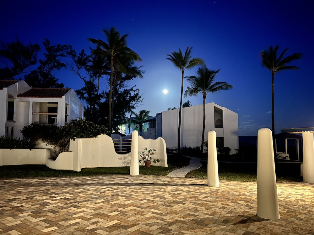 OceanBlue Resort 40/50