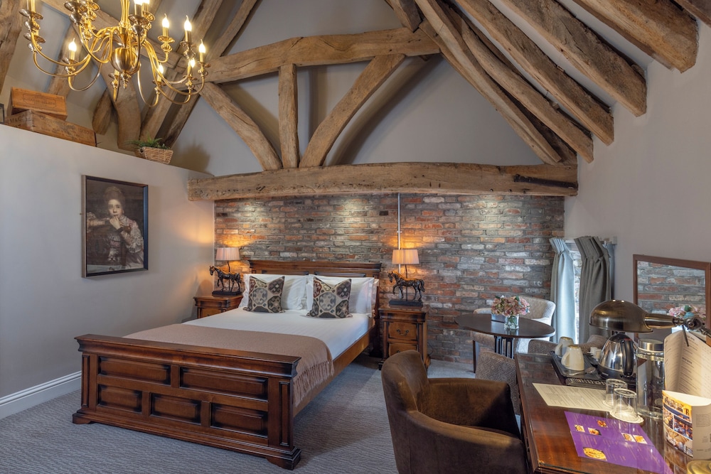 Theme, Standard, King Bed