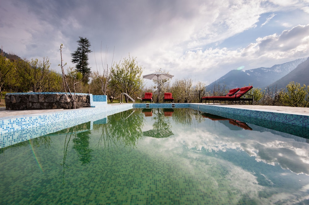 Larisa Resort Manali 91/114