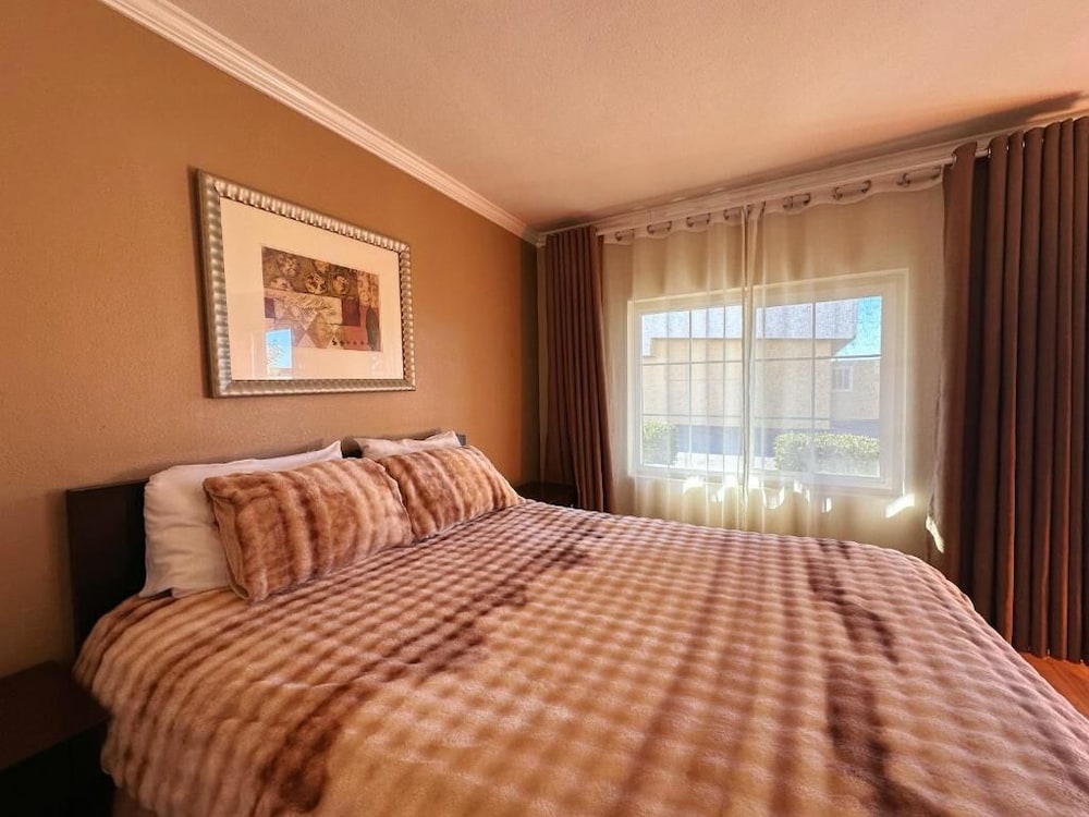 Royal Inn and Suites 4/42