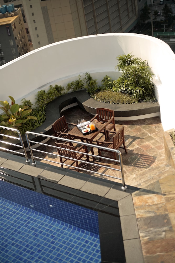 NH Bangkok Asoke 39/66