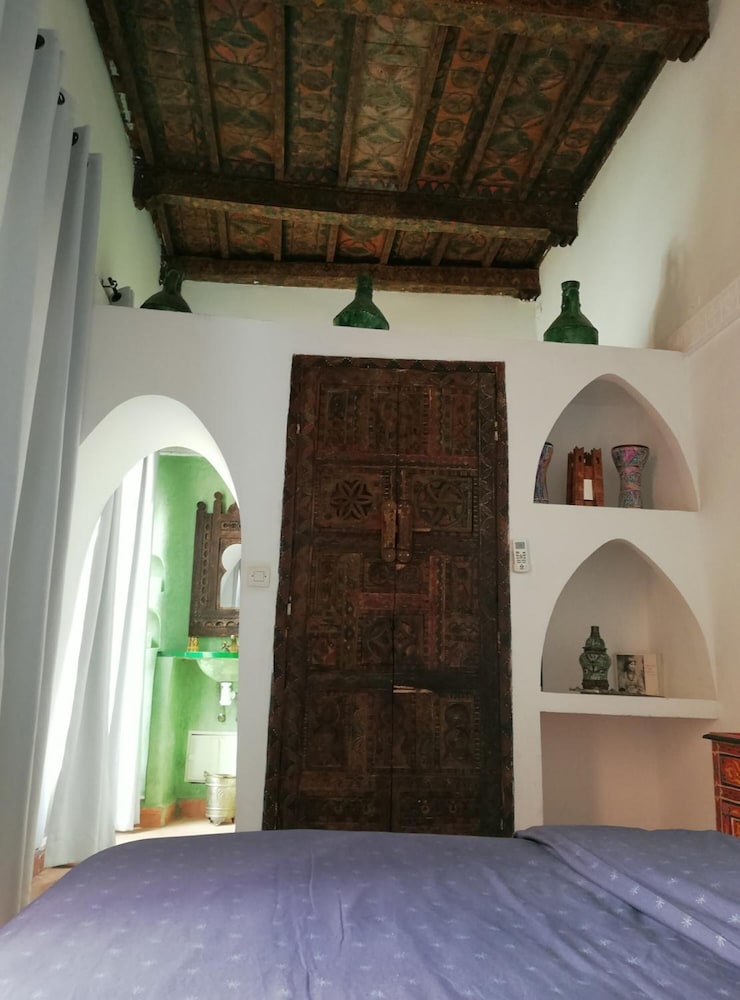 Riad Ben Youssef 12/50