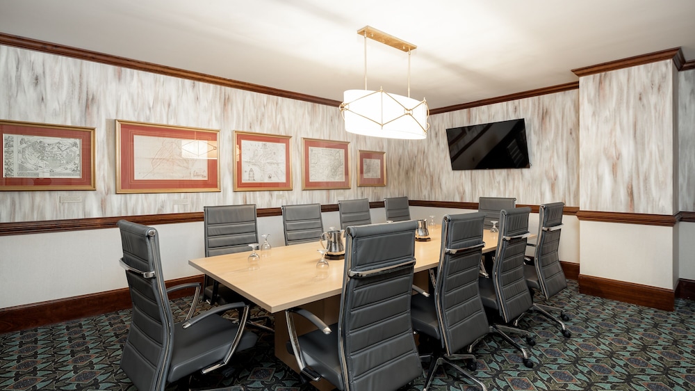 The Berkeley Richmond, Outset Collection by Hilton 53/65