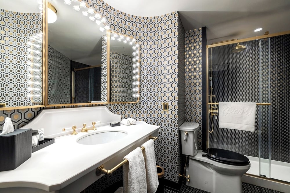 The Roxy Hotel New York 45/45