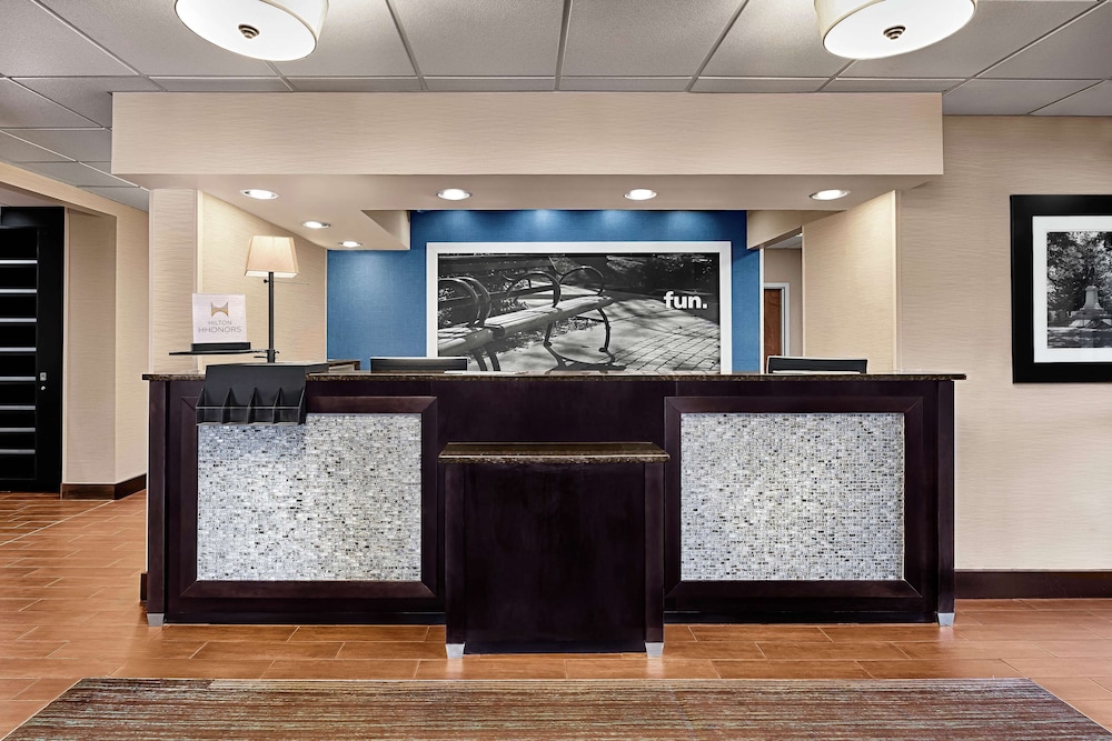 Hampton Inn Morganton 10/39